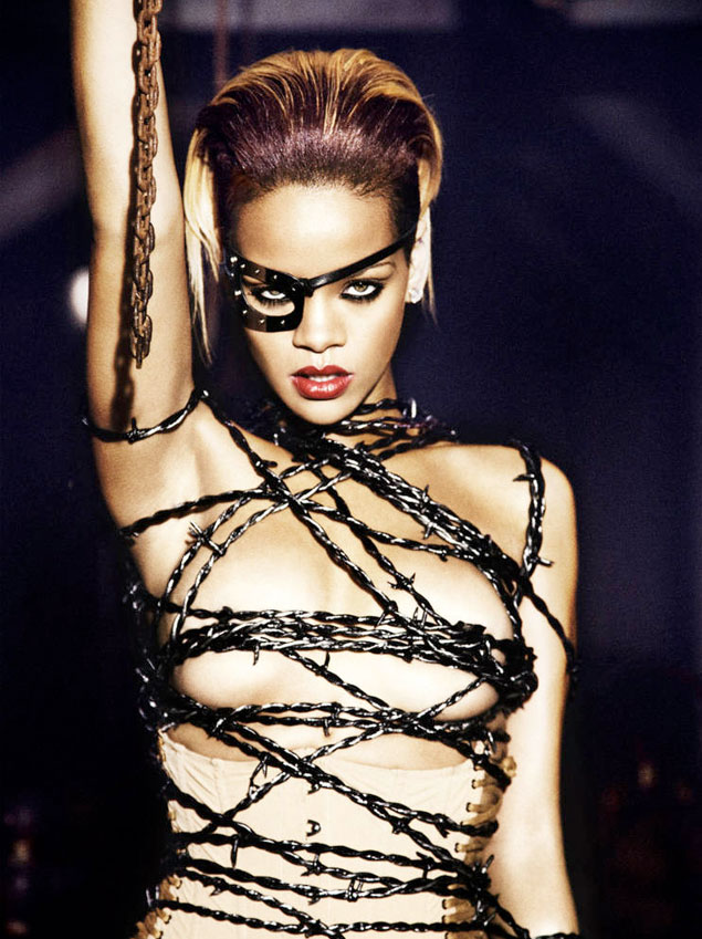 Rihanna uchi minyororo